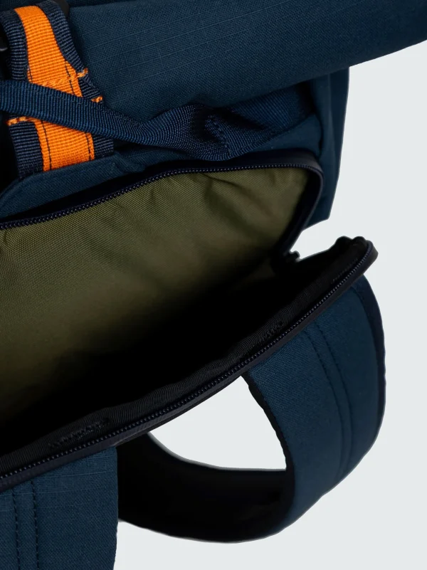 Bags*Finisterre Nautilus 23L Backpack Navy