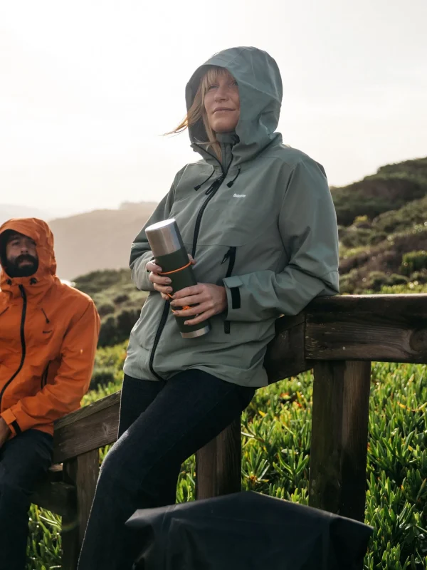 Jackets*Finisterre Women's Stormbird Waterproof Jacket Seaspray